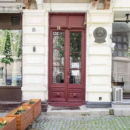 Διαμέρισμα Old 3br 100sqm - Bright & Spacious - Renovated 2026 *
