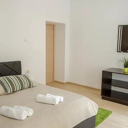 Appartement Old By Urbanesq *