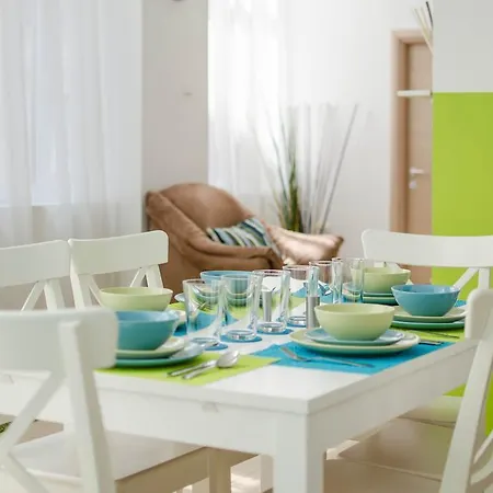 Old By Urbanesq Bucarest