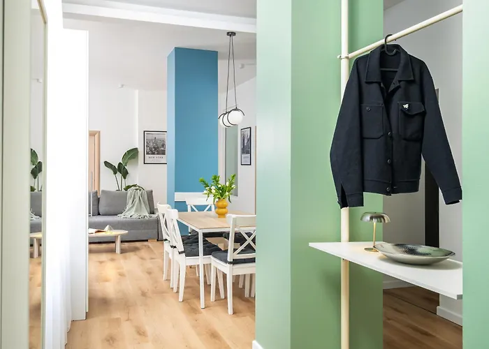 Apartment Old 3br 100sqm - Bright & Spacious - Renovated 2026 Bucharest