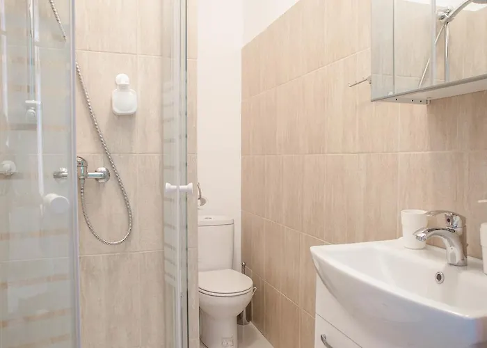 Apartmán Old City Area-3Br-100 Sqm-Completely Renovated