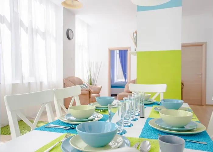 Apartman Old By Urbanesq *