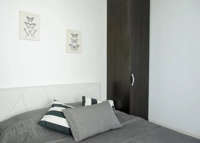 Old City Area-3Br-100 Sqm-Completely Renovated