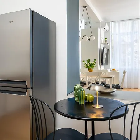 Old 3br 100sqm - Bright & Spacious - Renovated 2026 Apartment