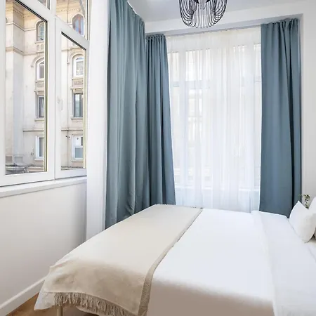 Old 3br 100sqm - Bright & Spacious - Renovated 2026 Apartment
